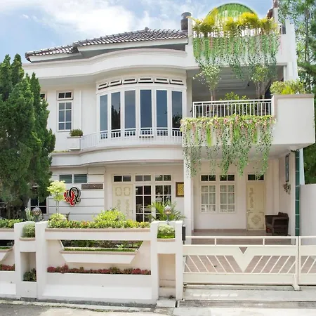 Griya Qq Guest House Yogyakarta Exterior photo